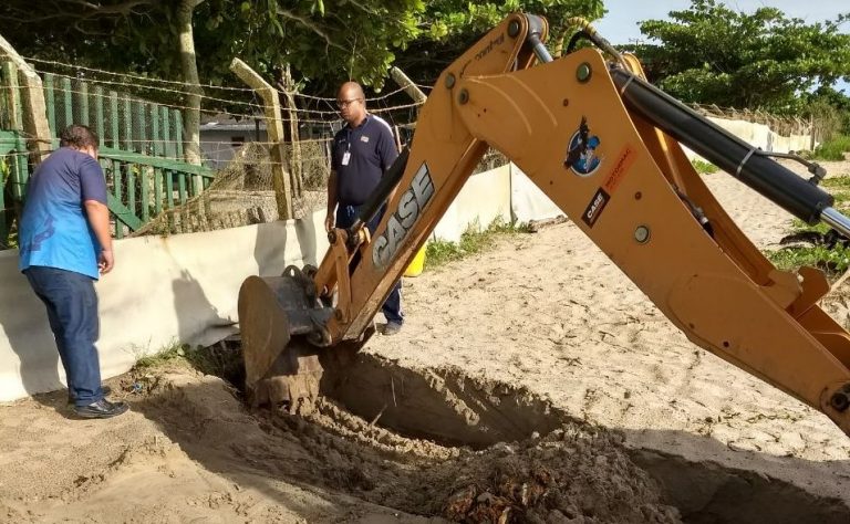 Famai elimina esgoto clandestino na Praia da Atalaia