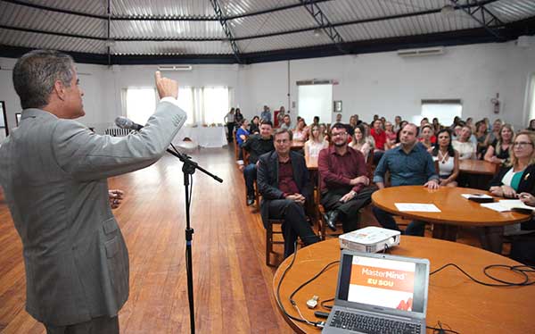 Programa da Prefeitura de Itajaí 300 servidores municipais em 2018