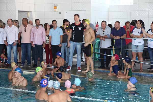 Itajaí inaugura o maior núcleo de natação gratuita do País