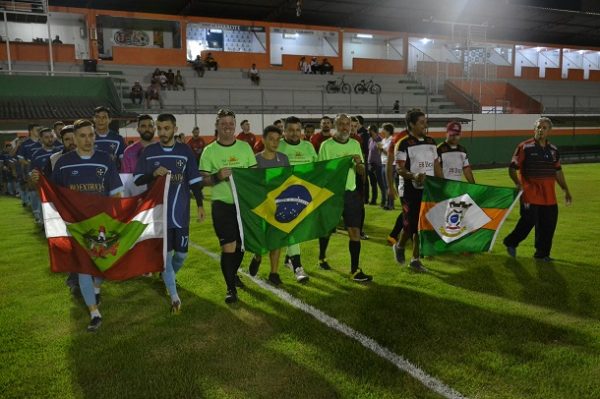 Flamengo vence o São Francisco por 2 a 1 na abertura do Campeonato de Futebol Amador de Camboriú