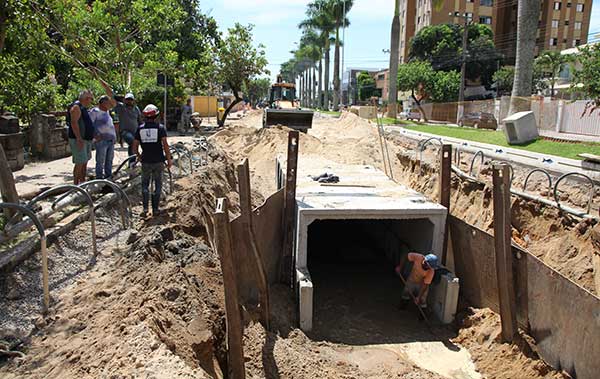 Itajaí inicia obras de macrodrenagem na Avenida Joca Brandão
