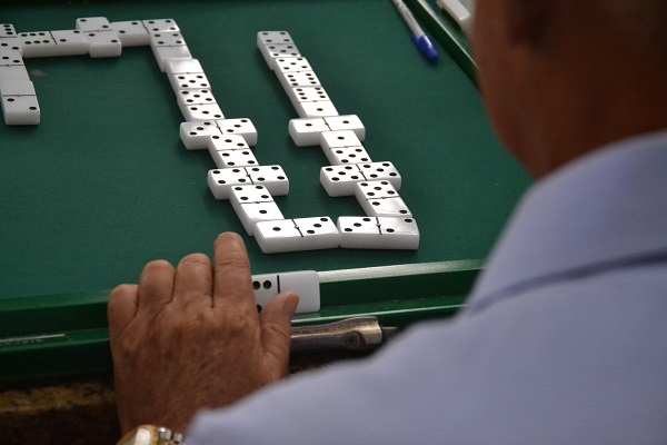 Definidas duplas que participarão da semifinal do Torneio de Dominó em Camboriú