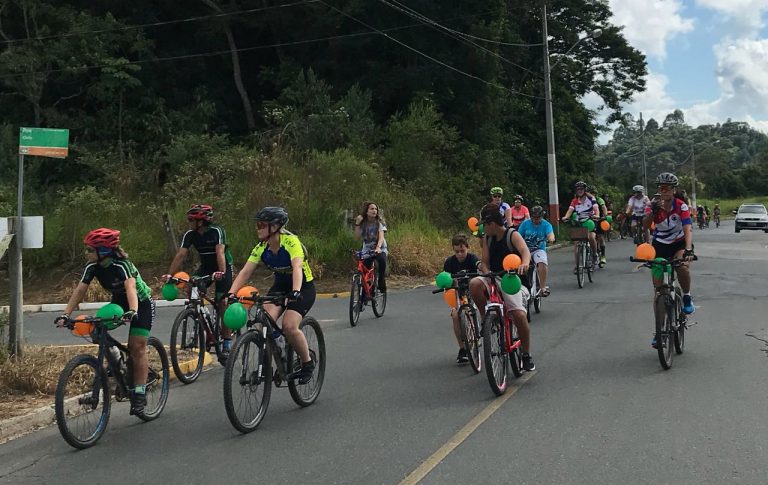 Passeio Ciclístico da Família movimentou manhã de sábado em Camboriú