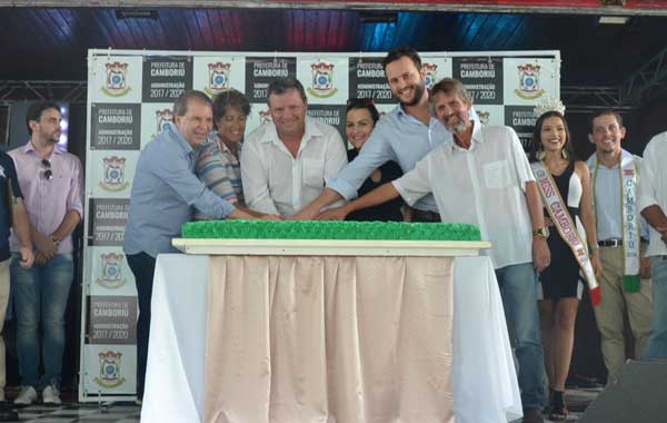 Prefeitura de Camboriú realiza festa de aniversário para a comunidade