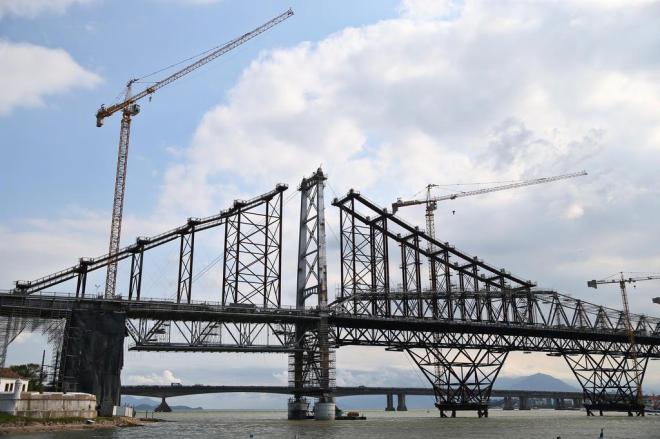 Ponte Hercílio Luz volta a ser cercada pela incerteza de conclusão