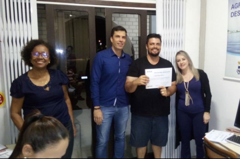Feapi certifica alunos do curso de informática na zona rural