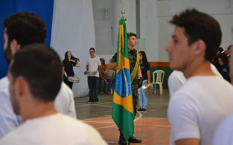 Jovens que completam 18 anos em 2018 devem se alistar no Serviço Militar