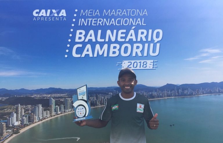 Corredor de Camboriú garante o ouro em Meia Maratona Internacional