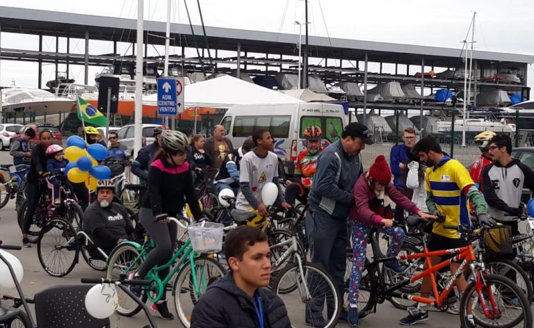 Passeio ciclístico reúne 100 pessoas neste domingo (17)