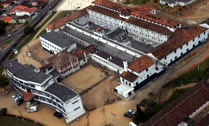 Sete presos fogem do Complexo Penitenciário de Florianópolis