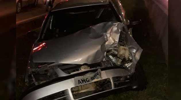 Motoqueiro morre em acidente na Marginal da BR-101