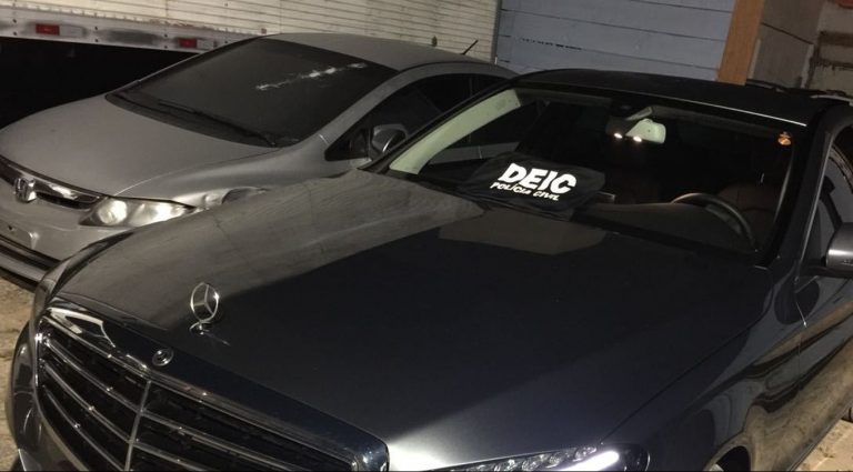 Polícia Civil prende em Balneário dupla suspeita de vender carros alugados de luxo