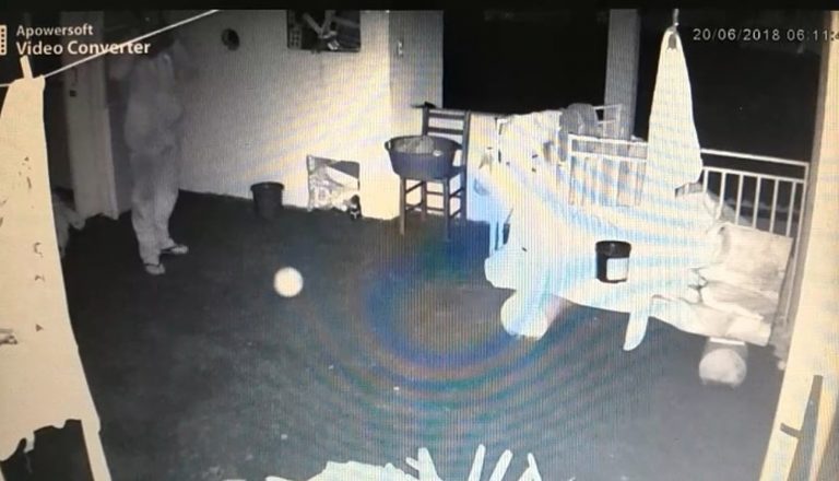 Polícia tenta identificar homem que furtou 30 calcinhas de varanda