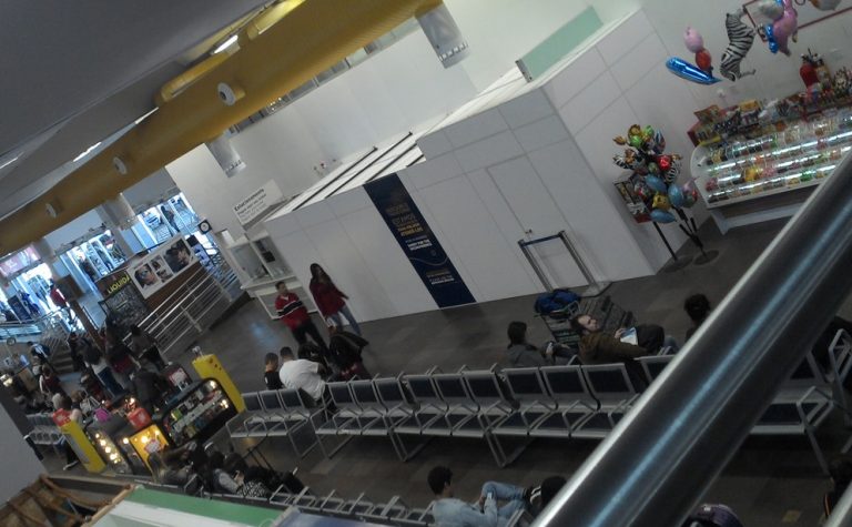 Pesquisa aponta Aeroporto de Florianópolis com pior nota de satisfação do viajante
