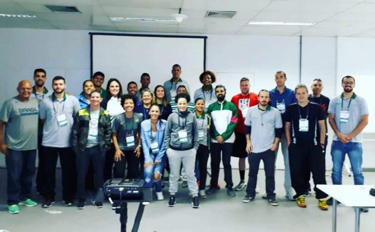 Professora e técnica de Balneário Camboriú participa dos treinos do Comitê Olímpico do Brasil