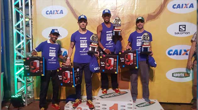 Corredor de Camboriú integra equipe tricampeã de prova de revezamento do Beto Carrero