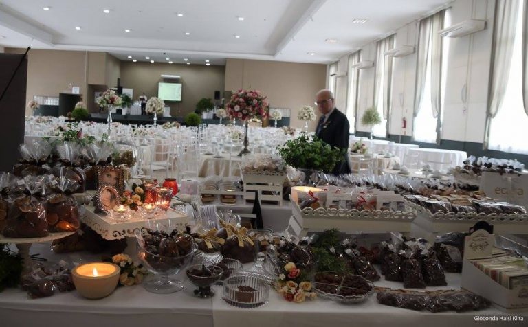 Lions promove café beneficente para campanha de visão