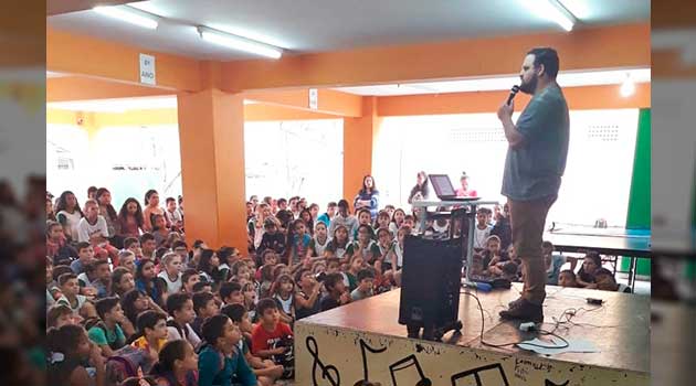 Demutran realiza palestras sobre segurança no trânsito em escolas de Camboriú