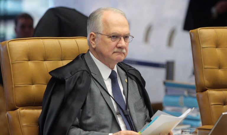 Fachin nega pedido da defesa de Lula para suspender inelegibilidade