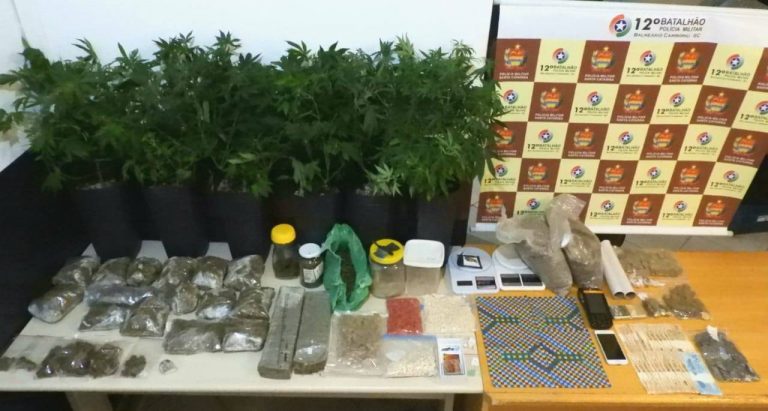PM prende traficante e apreende grande quantidade de drogas no centro de BC