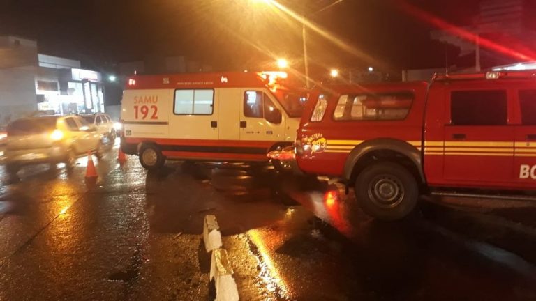 Criança e avó são atropeladas por carro em SC; menina é arrastada por 60 metros e motorista foge