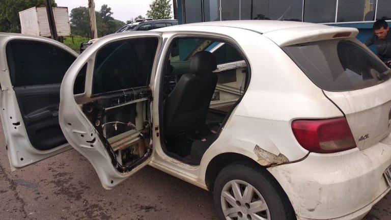 PRF apreende carro com quase R$ 100 mil em débitos