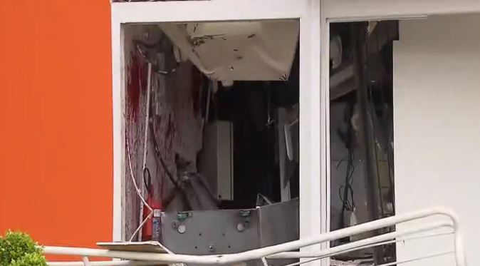 Polícia de SC faz barreiras para capturar criminosos após explosões de caixas eletrônicos no PR