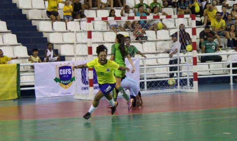 Atleta de Balneário é convocada pela Seleção Brasileira de Futsal