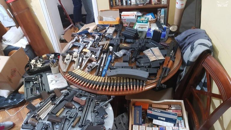Traficantes de vários estados compraram os fuzis apreendidos na Argentina, dizem investigadores