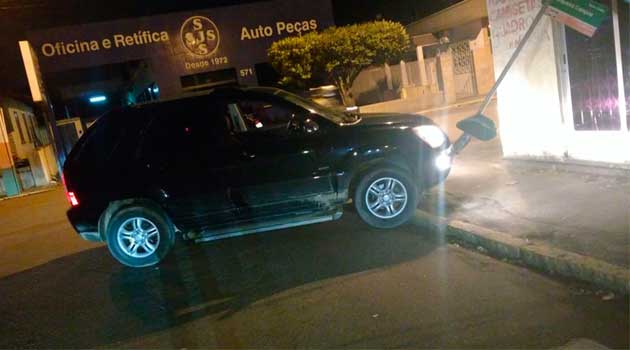 Homem é esfaqueado no centro de Camboriú