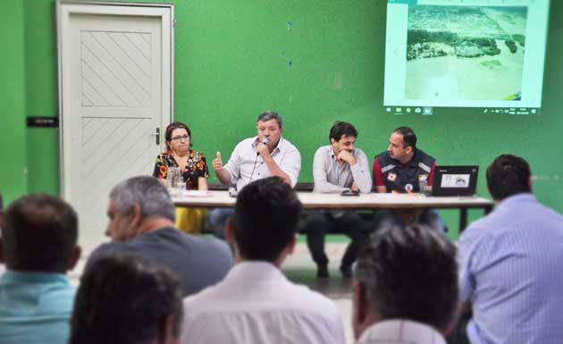 Moradores discutem decreto que suspense construções de loteamentos em Camboriú