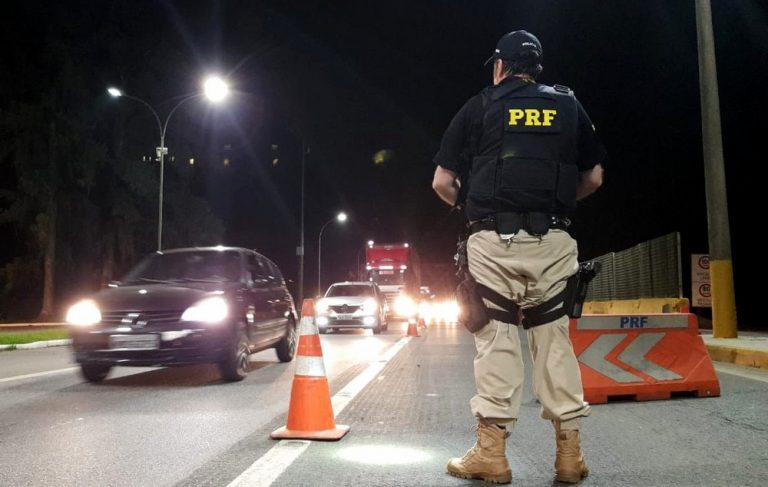 Em seis horas, 74 motoristas bêbados são flagrados em rodovias federais em SC