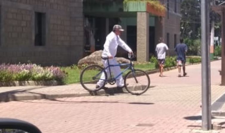 Mataram o “Índio” a facadas na praça de Camboriú.