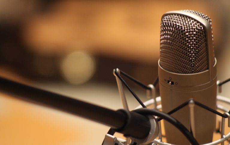 Rádio Câmara inicia transmissões em caráter experimental