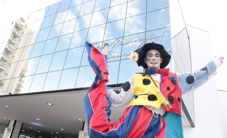 Programação especial celebra os cinco anos do Teatro Municipal neste sábado