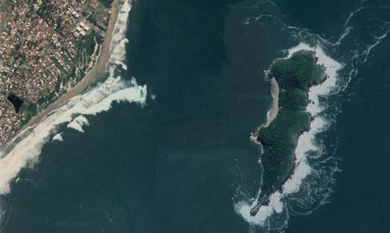 Clarão misterioso no céu do Campeche mobiliza Bombeiros e Capitania dos Portos