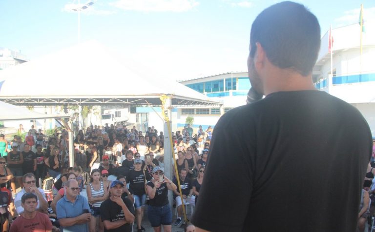 Justiça manda servidores em greve voltar ao trabalho em Navegantes
