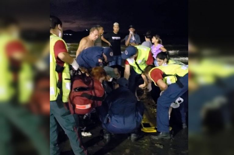 Banhista é atropelado por jet ski e piloto foge em BC