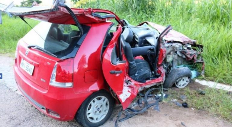 Justiça manda motorista, o pai dele e seguradora pagarem tratamento de vítima de acidente com Jaguar