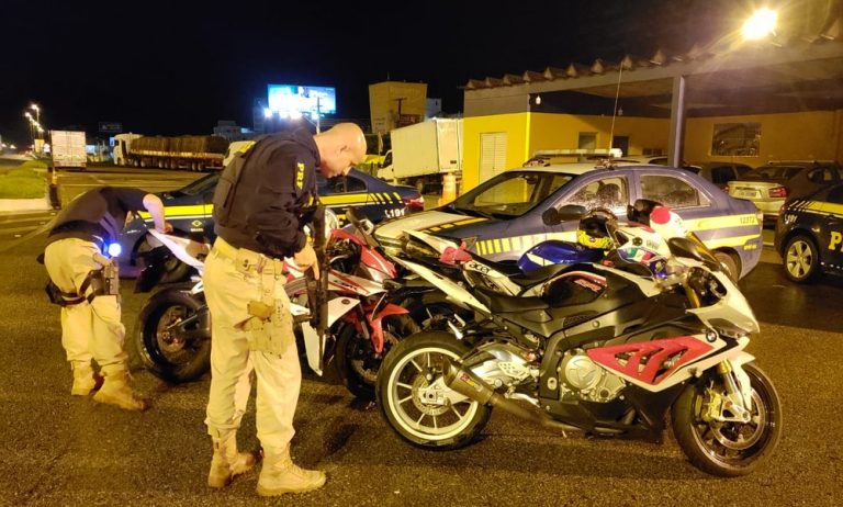 Três motocicletas são apreendidas em Itapema após denúncia de racha