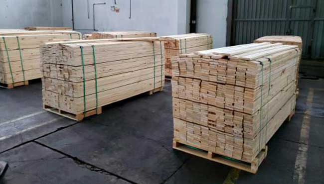 Mais de 1 tonelada de cocaína é encontrada em contêiner de navio no Porto de Itajaí