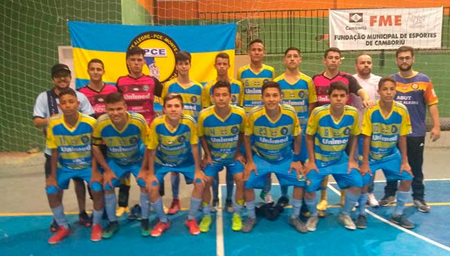 Sub-15 da Abut Monte Alegre/Camboriú conquista 6ª vitória na Copa SC de Futsal