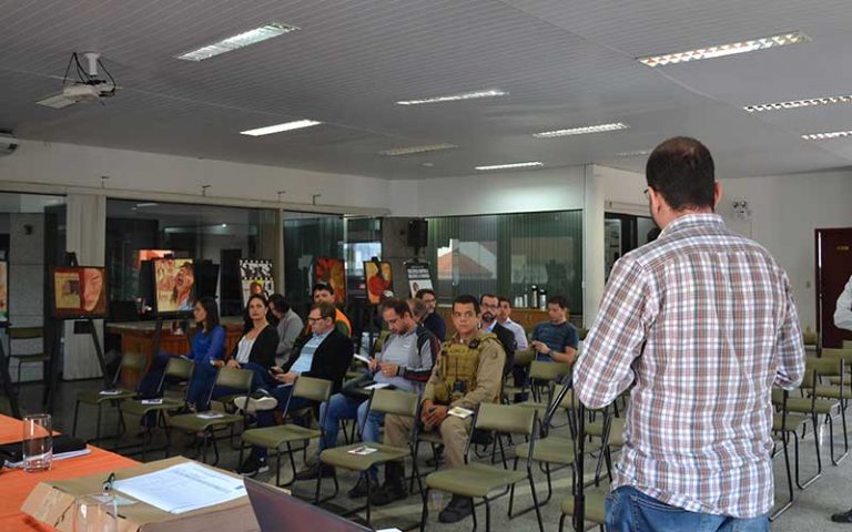 IBGE realiza 1ª reunião sobre censo 2020 em Camboriú