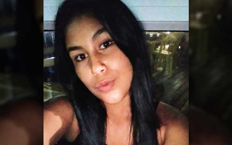 Mãe que esfaqueou filha carregava faca dentro da mochila, diz investigação