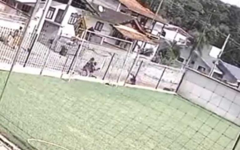 Idosa morre após ser atropelada por bicicleta elétrica
