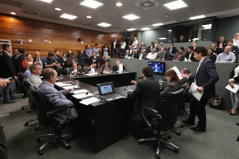 ALESC: Fórum Parlamentar recebe pleitos de entidades para o orçamento federal de 2020