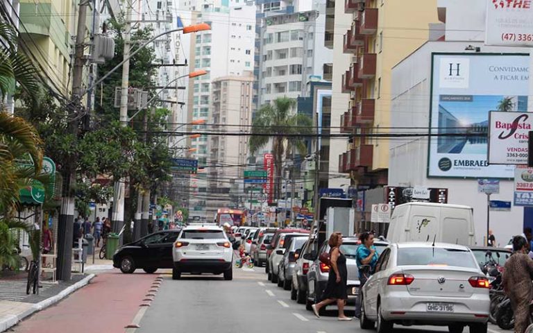 Prefeitura publica decreto que regulamenta vagas de estacionamento públicas em edifícios