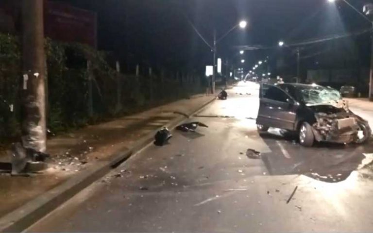 Motorista bêbado invade calçada e mata duas mulheres em Joinville
