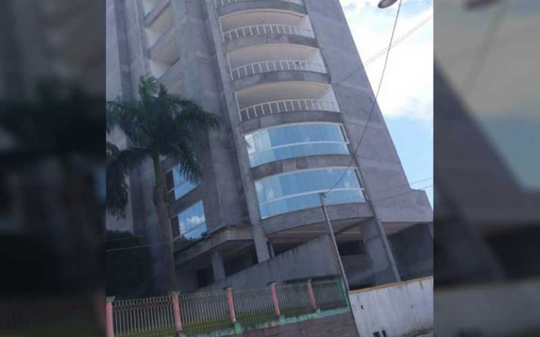 Elevador despenca e mata jovem de 24 anos