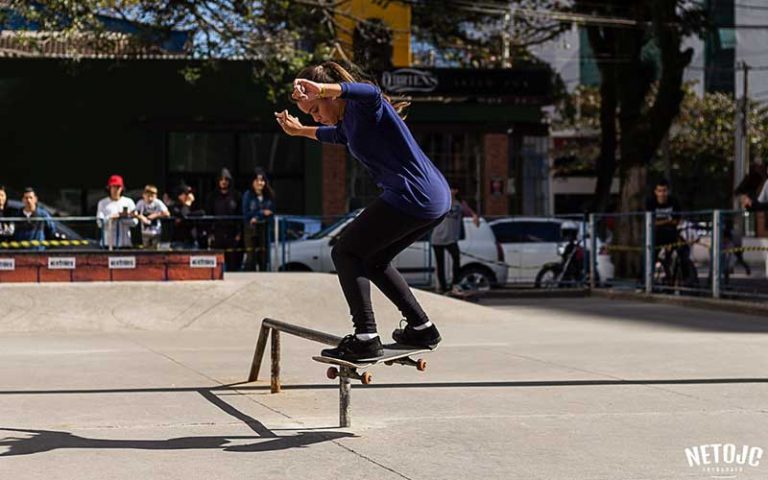 Maria Luiza conquista a Taça Santa Catarina de Skate Street